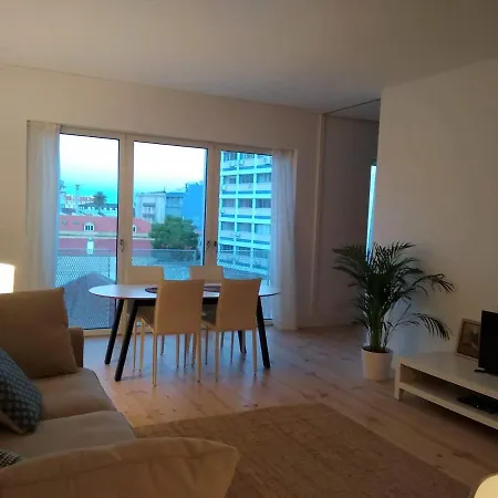 Διαμέρισμα Modern Apartement River View *